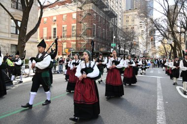 New York 263. Cadde. Aziz Patrick Günü Geçidi. 16 Mart. 2024, New York, New York, ABD. Bugün, St. Patrick Günü Geçit Töreni 'nde Maggie Timoney yer alacak. Aziz Patrick Günü geçit töreninin Büyük Mareşali ve Heinneken 'in ilk CEO' su. 