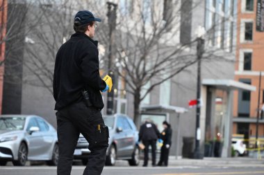 Washington 'da Aziz Patrick Günü' nde yedi el ateş edildi, ikisi öldü. 17 Mart 2024, Washington, DC, ABD: Pazar sabahı saat 15: 00 sularında, polis vurulma olayı için 7. ve P caddelerinin kuzeybatısına intikal etti. 