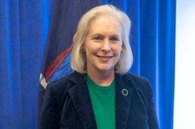 Senatör Gillibrand, New York aileleri için çocuk vergisini arttırmak istiyor. 17 Mart 2024, New York, New York, ABD: Senatör Kirsten Gillibrand bir basın toplantısında konuştu ya da genişletilmiş çocuk vergisinin geçişi hakkında 