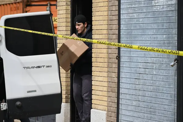Fbi Agents Gather Crime Scene Warehouse Collect Evidence Double Homicide — Stock Photo, Image