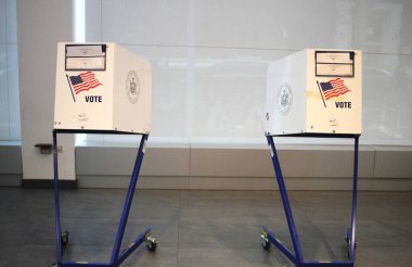 2 Nisan New York Başkanlık Seçimleri için erken oylama. 23 Mart 2024, New York, ABD: 2 Nisan New York başkanlık ön seçimleri için erken seçimler başlıyor ve 30 Mart 'a kadar devam edecek. 