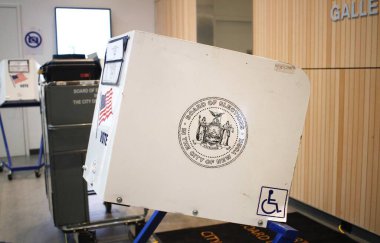 2 Nisan New York Başkanlık Seçimleri için erken oylama. 23 Mart 2024, New York, ABD: 2 Nisan New York başkanlık ön seçimleri için erken seçimler başlıyor ve 30 Mart 'a kadar devam edecek. 