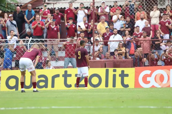 Sao Paulo (SP), 03 / 24 / 2024 - Juventus 'lu Leo Castro golünü atıyor ve Juventus ile Ferroviaria arasındaki çeyrek final maçında Paulistao A2 için geçerli olan golünü kutluyor