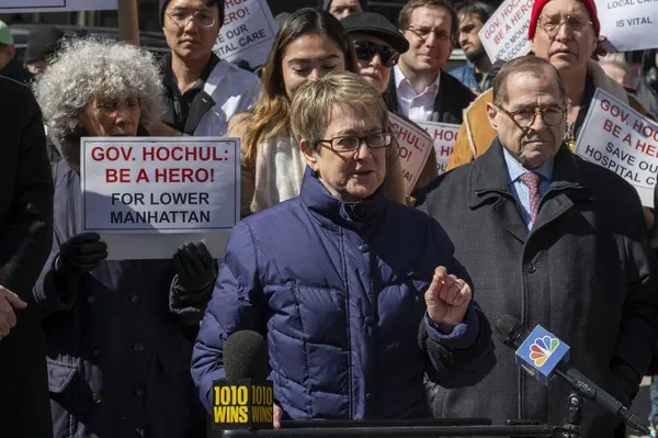 Funzionari Eletti Che Rappresentano Lower Manhattan Rally Come Monte Sinai — Foto Stock