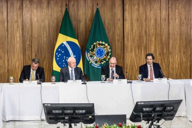 Brasilia (DF), 03 / 26 / 2024 - Hareket Programı ve Altyapı Borçlarıyla İlgili Eylemlerin İmza Töreni; bu sabah, 26 Mart 2024, Batı Salonu 