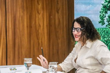 Brasilia (DF), 03 / 26 / 2024 - MoVER Programı ve Altyapı Borçlarıyla ilgili Eylemlerin İmza Töreni sırasında Bilim, Teknoloji ve Yenilik Bakanı Luciana Santos