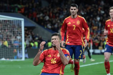 MADRID (ES) 03 / 26 / 2024 - İspanyol oyuncu Rodri, İspanya ile Brezilya arasında oynanan ve Santiago Bernabeu Stadyumu 'nda oynanan milli takımların Dostları maçında golünü kutladı