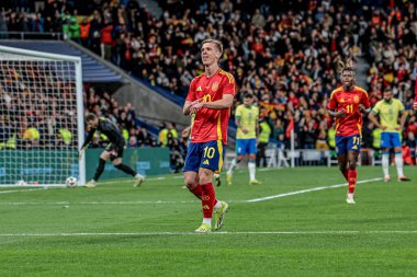 MADRID (ES) 03 / 26 / 2024 - Oyuncu Dani Olmo, İspanya ile Brezilya arasında oynanan ve Santiago Bernabeu Stadyumu 'nda düzenlenen milli takımların Dostları maçında golünü kutluyor.