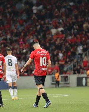 CURITIBA (PR), 03 / 27 / 2024 - Oyuncu Bruno Zapelli, Campeonato Paranaense 2024 yarı finalinin ikinci ayağında Athletico PR ile Operario arasında oynanan karşılaşmada golünü kutluyor.