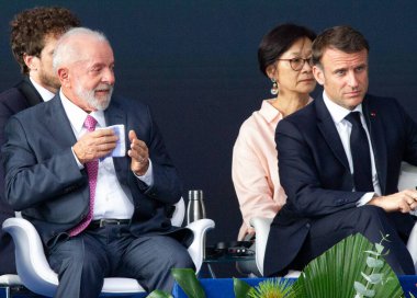 Rio de Janeiro (RJ) Brazil 03 / 27 / 2024 - Cumhurbaşkanları Luiz Inacio Lula da Silva (PT) ve Fransız Emmanuel Macron, bu Çarşamba sabahı Brezilya Donanması 'ndan Tonelero denizaltısının açılışını gerçekleştirdiler.. 