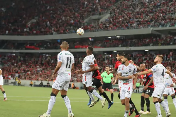 CURITIBA (PR), 03 / 27 / 2024 - Campeonato Paranaense 2024 yarı finalinin ikinci ayağında, Ligga Arena 'da Athletico PR ile Operario arasında oynanan karşılaşmada atış