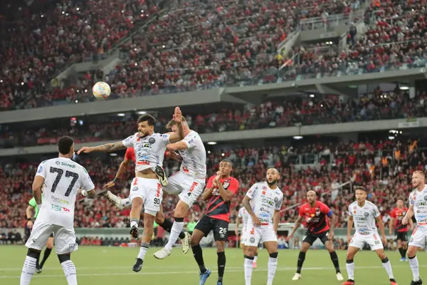 CURITIBA (PR), 03 / 27 / 2024 - Campeonato Paranaense 2024 yarı finalinin ikinci ayağında, Ligga Arena 'da Athletico PR ile Operario arasında oynanan karşılaşmada atış 