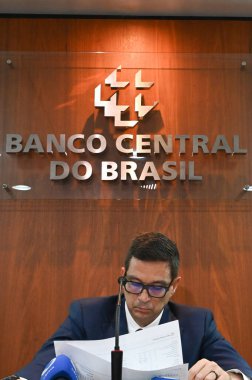 Sao Paulo (SP), Brezilya 03 / 28 / 2024 - Roberto Campos Neto Merkez Bankası Başkanı ve Diogo Guillen Ekonomi Politikası Müdürü, 2024 Enflasyon Raporunu sunmak üzere düzenlediği basın toplantısında