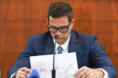 Sao Paulo (SP), Brezilya 03 / 28 / 2024 - Roberto Campos Neto Merkez Bankası Başkanı ve Diogo Guillen Ekonomi Politikası Müdürü, 2024 Enflasyon Raporunu sunmak üzere düzenlediği basın toplantısında