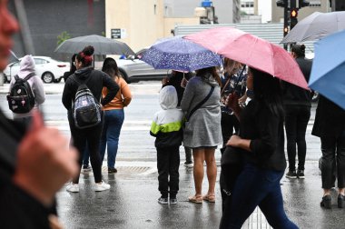 SAO PAULO (SP) Brezilya 03 / 28 / 2024 - Sao Paulo şehri, Avenida Paulista bölgesinde yağmurlu bir gün nedeniyle bu perşembe hava değişikliğine uğradı. 