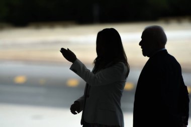 Brasilia (DF), Brezilya 03 / 28 / 2024 - Brezilya Cumhurbaşkanı Luis Inacio Lula da Silva ve First Lady Janja, Brezilya Cumhurbaşkanı Emmanuel Macron 'u Brezilya' daki Palacio do Planalto 'ya resmi bir ziyaret için kabul ettiler.