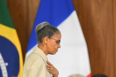 Brasilia (DF), Brezilya 03 / 28 / 2024 - Çevre Bakanı Marina Silva, Fransa Cumhurbaşkanı Emmanuel Macron 'un Brezilya' daki Palacio do Planalto 'ya yaptığı ziyaret sırasında, bu Perşembe, 28 Mart 2024 . 