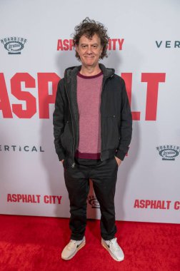 Asphalt City New York gösterimi. 27 Mart 2024, New York, ABD: Jean-Stephane Sauvaire, New York 'ta 27 Mart 2024 tarihinde AMC Lincoln Square Theater' daki Asphalt City New York gösterimine katılır.. 