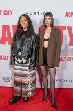 Asphalt City New York gösterimi. 27 Mart 2024, New York, New York, ABD: (L-R) Kali Reis ve Raquel Nave, New York AMC Lincoln Square Theater 'da 27 Mart 2024 tarihinde Asphalt City New York gösterimine katıldı..  