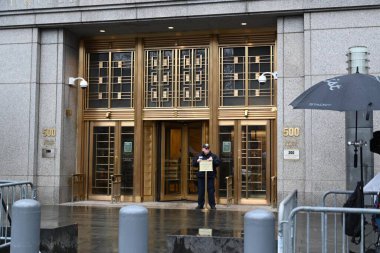 FTX 'in kurucusu Sam Bankman-Fried 25 yıl hapse mahkum edildi. 28 Mart 2024 New York, New York, ABD. Sam Bankman Fried FTX 'in çöken kriyopto şirketinin CEO' suydu. Dolandırıcılık ve komplo kurmaktan suçlu bulundu.