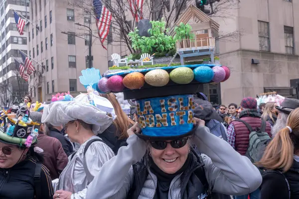 Parada Wielkanocna Marca 2024 Nowy Jork Nowy Jork Usa Kobieta — Zdjęcie stockowe
