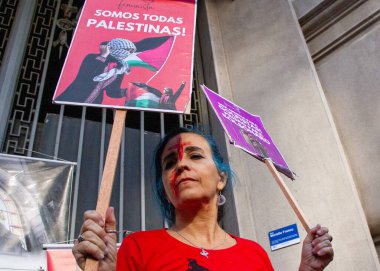 Rio de Janeiro (RJ) 01 / 04 / 2024 - DICTATORship NEVER tekrar / ACT - 31 Mart 1964 askeri darbesinin yıldönümü. Brezilya tarihinin en üzücü bölümlerinden birinden 60 yıl sonra üzücü olayları hatırlamak gereklidir.