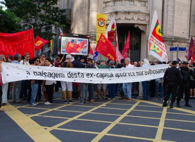 Rio de Janeiro (RJ) 01 / 04 / 2024 - DICTATORship NEVER tekrar / ACT - 31 Mart 1964 askeri darbesinin yıldönümü. Brezilya tarihinin en üzücü bölümlerinden birinden 60 yıl sonra üzücü olayları hatırlamak gereklidir.