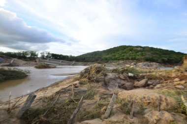 LAJES (RN) Brezilya 01 / 04 / 2024 Köprü çöktükten sonra BR 304 kapandıktan sonra, Lajes RN şehrinde 204 ve 206 yılları arasında, Natal RN ve Mossoro RN 'nin gezileri başkent ve Mossoro RN arasındaki rotayı uzatacak
