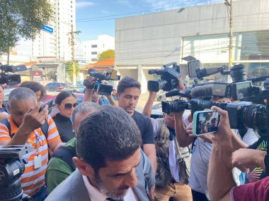 SAO PAULO (SP) 04 / 01 / 2024 Fernando Sastre de Andrade Filho, 52 yaşındaki uygulama sürücüsü Ornaldo da Silva Viana 'yı öldüren Porche sürücüsü, avukatlarıyla birlikte Tatuape bölgesindeki polis karakoluna geldi 