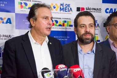 SAO PAULO, SP, Brezilya 04 / 03 / 2024: Eğitim Bakanı Camilo Santana, Sao Paulo Belediye Başkanı adayıyla birlikte Pe de Meia Programını (Lise Tasarruf) başlattı.