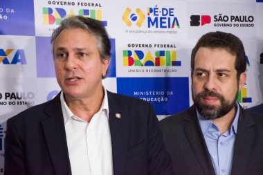 SAO PAULO, SP, Brezilya 04 / 03 / 2024: Eğitim Bakanı Camilo Santana, Sao Paulo Belediye Başkanı adayıyla birlikte Pe de Meia Programını (Lise Tasarruf) başlattı.