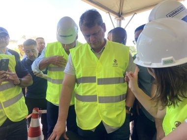 GUARULHOS (SP) Brezilya 04 / 04 / 2024 - Sao Paulo Tarcisio de Freitas şehrinin Valisi, Guarulhos kentindeki Bom Başarı Kavşağı İnşaat Denetimine katıldı