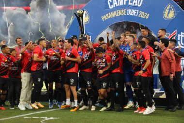 CURITIBA (PR), Brezilya 06 / 04 / 2024 - Bu cumartesi öğleden sonra Ligga Arena 'da, Campeonato Paranaense 2024 finali için geçerli olan Athletico PR ile Maring arasında oynanan maçta atış