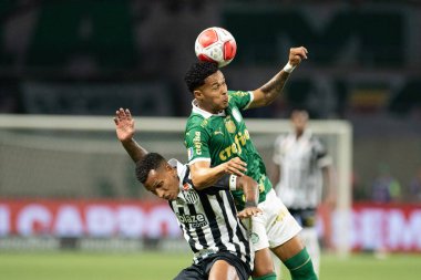 Sao Paulo (SP), Brezilya 04 / 7 / 2024 - Bu Pazar gecesi Sao Paulo 'daki Allianz Parque' da düzenlenen 2024 Paulista Futbol Şampiyonası finalinin ikinci ayağı için Palmeiras ve Santos arasında oynanan maç