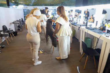 Sao Paulo (SP), Brezilya 04 / 09 / 2024 SPFW N57 'nin açılışını gerçekleştiren ALif Moda Gösterisinin Güzeli 9-14 Nisan tarihleri arasında bir kez daha armoniyi sürekli bir yaratıcı dönüşüm süreciyle kutluyor.. 