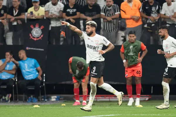 Sao Paulo (SP), Brezilya 04 / 9 / 2024 - SudaMERICANA, Itaquera 'daki Neo Quimica Arena' da CORINTHIANS 'a karşı 9 Nisan 2024 Salı akşamı. 
