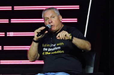 Sao Paulo (SP), 04 / 11 / 2024 - TECHNOLOGY / EvENTS / KEYNOTE - Waze 'in kurucusu Uri Levine, Sao Paulo Expo' da düzenlenen VTEX Günü sırasında bir panele katılıyor. 