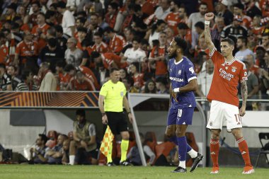 Lizbon (PT), 11 / 04 / 2024: Di Maria (r) Benfica oyuncusu, Avrupa Ligi çeyrek finalinin birinci ayağı için geçerli olan SL Benfica x Olympique de Marseille ile oynanan karşılaşmada golü kutluyor. 