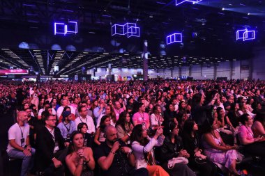 Sao Paulo (SP), 04 / 12 / 2024 - Pakistanlı aktivist Malala Yousafzai 'nin bu Cuma öğleden sonra VTEX Günü' nde Sao Paulo 'nun Güney Bölgesi' ndeki Sao Paulo Fuarı 'nda verdiği bir derste yayınlıyorum. (Fotoğraf: Leandro Chemalle / Theenews2 / Depozito Fotoğrafları) 