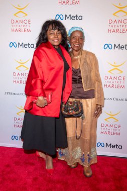 Harlem Dans Tiyatrosu Geleneksel Vizyon Galasında Misty Copeland 'ı Onurlandır. 12 Nisan 2024, New York, New York, ABD: Ilene Blake ve Joan Dawson New York Şehir Merkezi 'nde Misty Copeland onuruna düzenlenen Harlem Dans Tiyatrosu' na katıldılar.