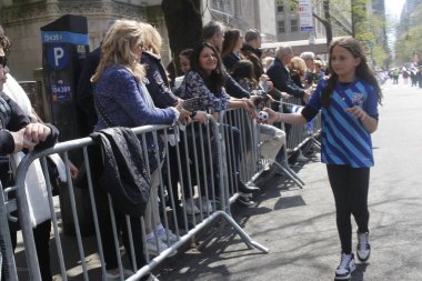 2024, 85. Yunan Bağımsızlık Günü Geçidi. 14 Nisan 2024, New York, ABD: 2024, 85. Yunan Bağımsızlık Günü, New York 'ta 64. ve 79. caddelerde New York Belediye Başkanı Eric Adams' ın eşliğinde 13: 30 'da gerçekleşti.