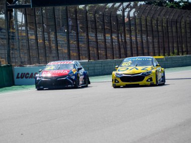 SAO PAULO, Brezilya (SP) - 04 / 21 / 2024 - Sao Paulo 'nun güneyindeki Interlagos Racetrack' te bu Pazar öğleden sonra Stock Car Pro Serisinin üçüncü etabının görüntüsü. Sürücü Gaetano di Mauro sahne birincisi oldu 