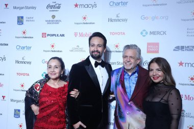 İspanya Federasyonu Geleneksel Galası 2024. 18 Nisan 2024, New York, ABD. İspanyol Federasyonu, Latin toplumunun sosyal, politik ve ekonomik güçlenmesi için ulusal bir model olarak hizmet vermektedir.