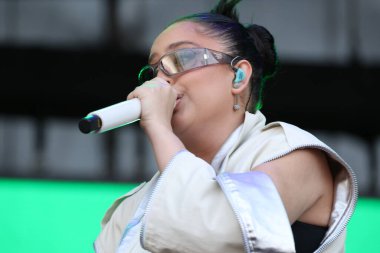 SAO PAULO (SP) Brezilya 04 / 20 / 2024 Şarkıcı Mari Fernandez, bu Cumartesi Sao Paulo kentinde düzenlenen Anhembi Festivali sırasında.