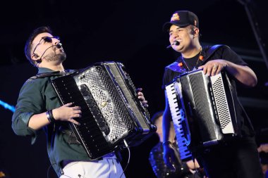 SAO PAULO (SP) Brezilya 04 / 20 / 2024 Şarkıcı Tarcisio do Acordeon ve Guilherme Dantas, bu Cumartesi Sao Paulo kentinde düzenlenen Viixe Festivali 'nde sahne aldılar.. 