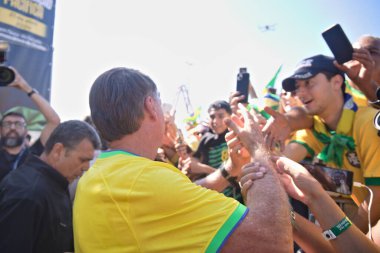 Rio de Janeiro (RJ), Brezilya 04 / 21 / 2024 - Eski cumhurbaşkanı Jair Bolsonaro 'nun (PL) 21 Pazar günü Rio de Janeiro' daki Copacabana plajında düzenlediği gösteri. Eylemin gündeminde demokrasi savunması var.