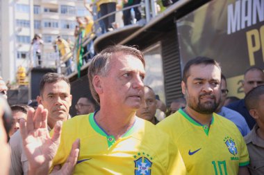 Rio de Janeiro (RJ), Brezilya 04 / 21 / 2024 - Eski cumhurbaşkanı Jair Bolsonaro 'nun (PL) 21 Pazar günü Rio de Janeiro' daki Copacabana plajında düzenlediği gösteri. Eylemin gündeminde demokrasi savunması var.