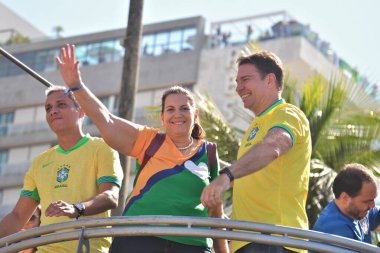 Rio de Janeiro (RJ), Brezilya 04 / 21 / 2024 - Eski cumhurbaşkanı Jair Bolsonaro 'nun (PL) 21 Pazar günü Rio de Janeiro' daki Copacabana plajında düzenlediği gösteri. Eylemin gündeminde demokrasi savunması var.