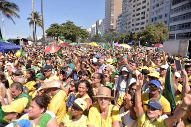 Rio de Janeiro (RJ), Brezilya 04 / 21 / 2024 - Eski cumhurbaşkanı Jair Bolsonaro 'nun (PL) 21 Pazar günü Rio de Janeiro' daki Copacabana plajında düzenlediği gösteri. Eylemin gündeminde demokrasi savunması var.