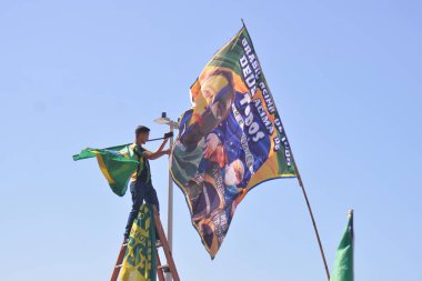 Rio de Janeiro (RJ), Brezilya 04 / 21 / 2024 - Eski cumhurbaşkanı Jair Bolsonaro 'nun (PL) 21 Pazar günü Rio de Janeiro' daki Copacabana plajında düzenlediği gösteri. Eylemin gündeminde demokrasi savunması var.